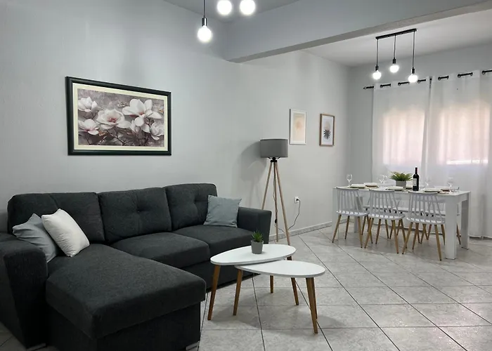 Iraklis Central Apartment